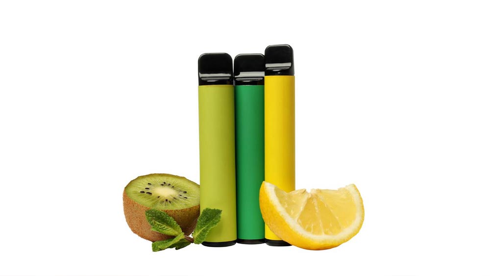 Mai multe vape-uri de unica folosinta cu arome fructate