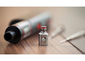 De ce se încinge țigara electronică: Cauze frecvente și soluții practice