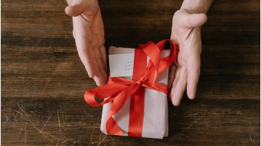 Cadou pentru frate - idei prin care îți poți surprinde fratele, în funcție de diferitele ocazii speciale din viața sa