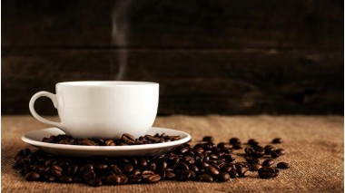 Cum se prepară cafeaua acasă – tipuri de cafea și modalități de preparare pentru o savoare maximă