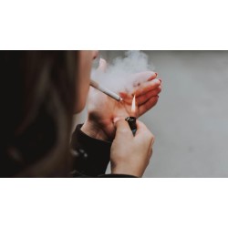 Ce tutun are cel mai puțin miros? 6 sortimente care te scapă de fumul înecăcios în 2026