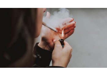 Ce tutun are cel mai puțin miros? 6 sortimente care te scapă de fumul înecăcios în 2026