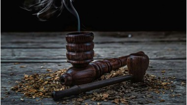 Tutun pentru pipă: tipuri, arome și cum alegi varianta potrivită, pentru o experiență rafinată și personalizată