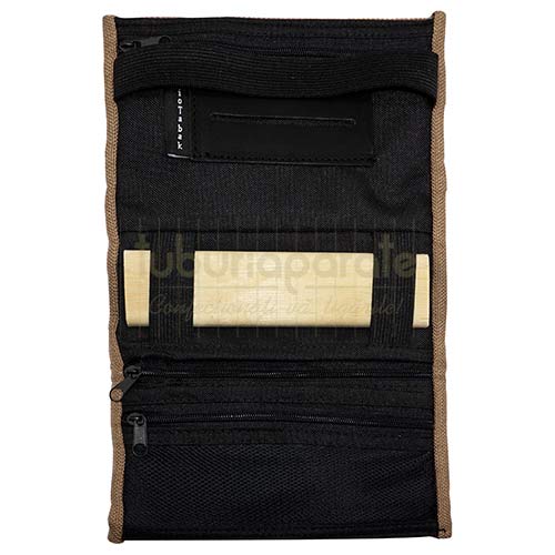 Portofel Tutun RioTabak Canvas Portofel pentru tutun confectionat din material textil premium cu tava pentru rulat din lemn inclusa marca RioTabak Canvas