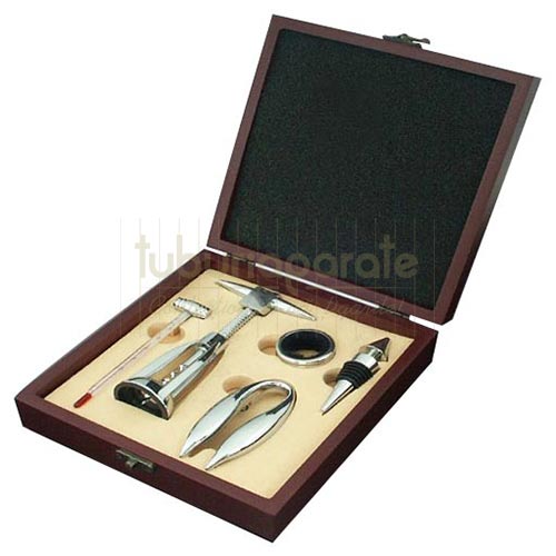 Set Vin DM18 Set cadou in cutie din lemn cu 5 accesorii pentru vin DM18