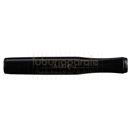 Porttigaret Denicotea Black Porttigaret Denicotea Black pentru tigari de dimensiune standard cu filtru inclus si mustiuc din plastic