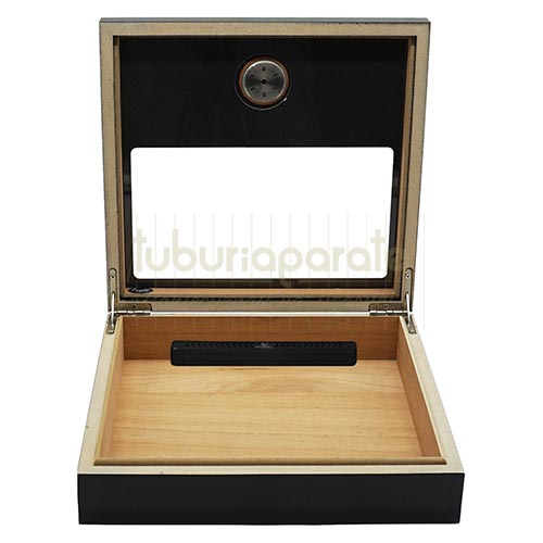 920068 Humidor trabucuri Angelo Black Humidor pentru pastrarea trabucurilor Angelo Black