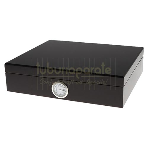 981055 Humidor Trabucuri Germanus Black Humidor cu exterior negru mat din lemn de cedru marca Germanus Black