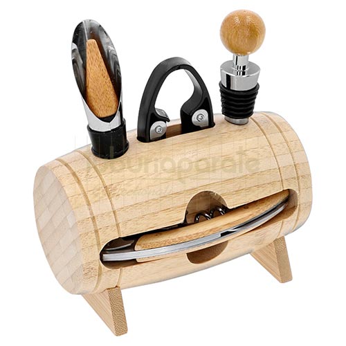 Set Vin DM6 Wood Barrel Set cadou pentru vin cu 4 accesorii incluse (dop metalic, taietor de capison, antipicurator si tirbuson) DM6