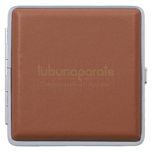 Tabachera Metalica DM 1 Brown Tabachera metalica pentru tigari DM 1 Brown cu exterior din piele ecologica