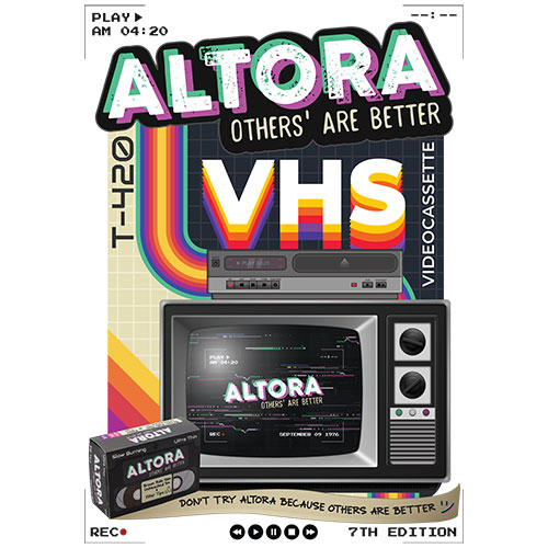 10 x Tutun Altora Blue Halfzware 30g + Altora merch (7th Edition) Pachet promotional limitat Altora Blue Halfzware 7th edition VHS cu tutun si produse marca Altora