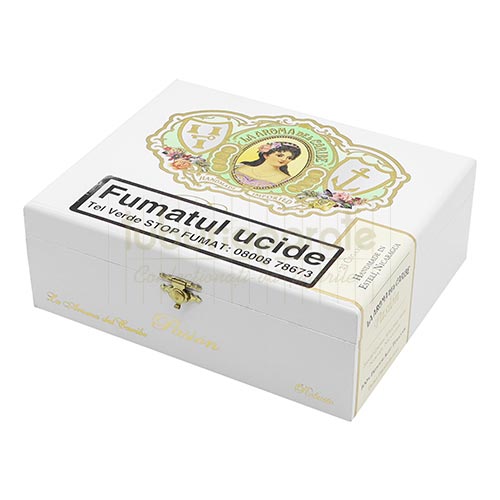 Trabucuri La Aroma Del Caribe Pasion Robusto (25) Cutie din lemn cu 25 trabucuri La Aroma Del Caribe Pasion Robusto de tarie medie